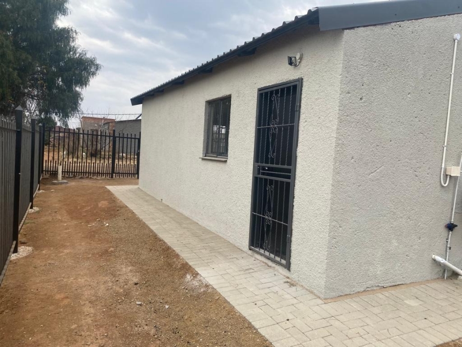 2 Bedroom Property for Sale in Heidedal Free State